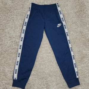 Grade Boys Nike Pants